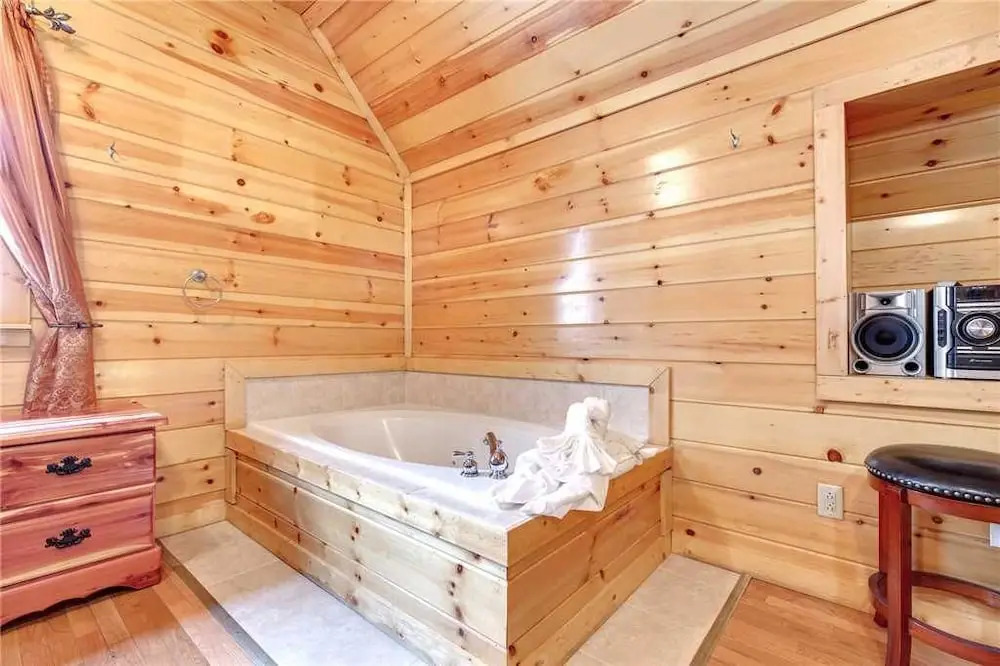 Love Shack - One Bedroom Cabin