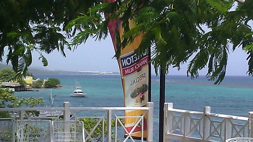Hibiscus Lodge Hotel