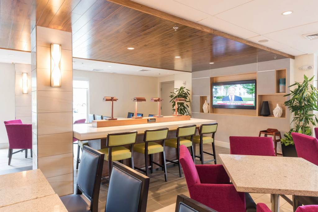Holiday Inn Express Charleston by IHG
