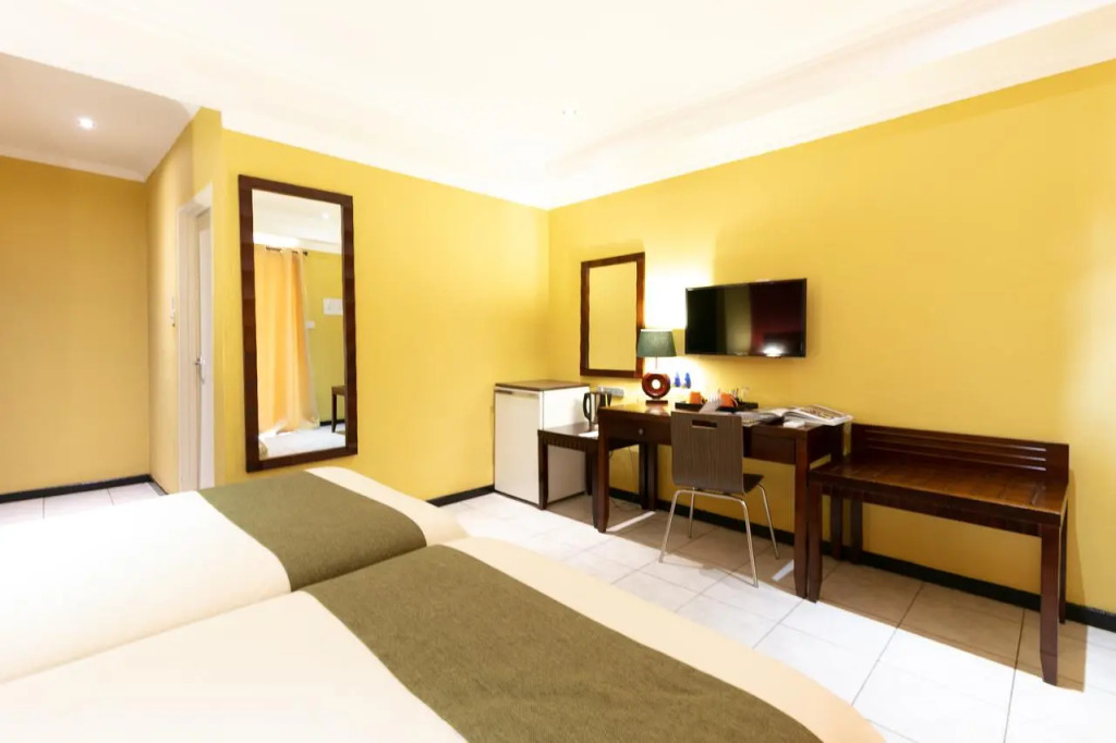 Oasis Hotel
