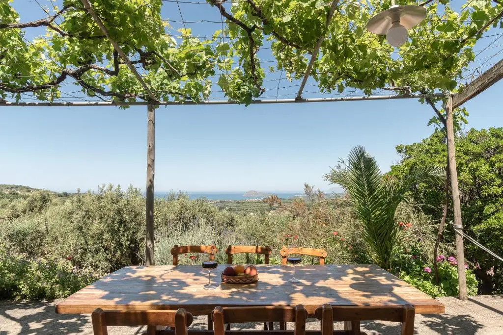 Sarris Home, country house with stunning view