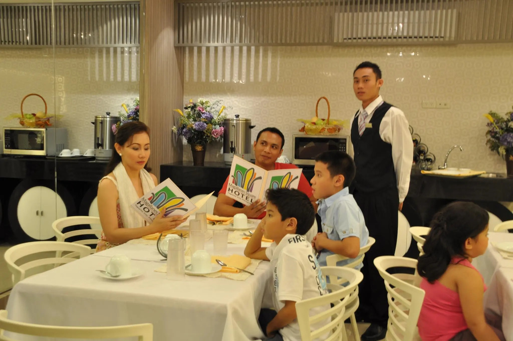 Magallanes Square Hotel Inc