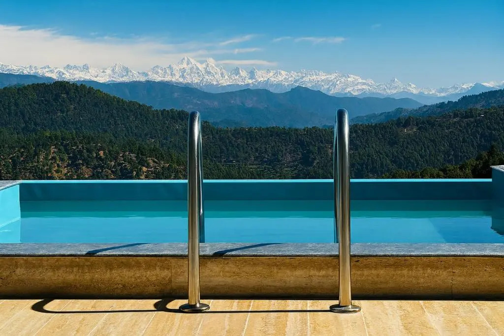 Spellmount - Himalayan View Infinity Pool Resort In Kausani