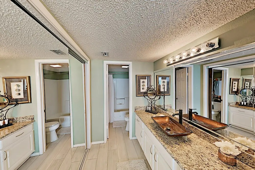 New Listing! Resort W/ Gulf-front Balcony 2 Bedroom Condo