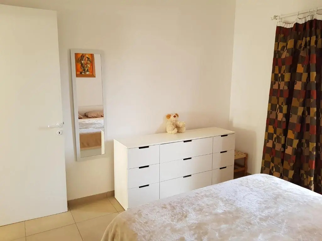 Ariadne apt 103 -300m from Lighthouse beach