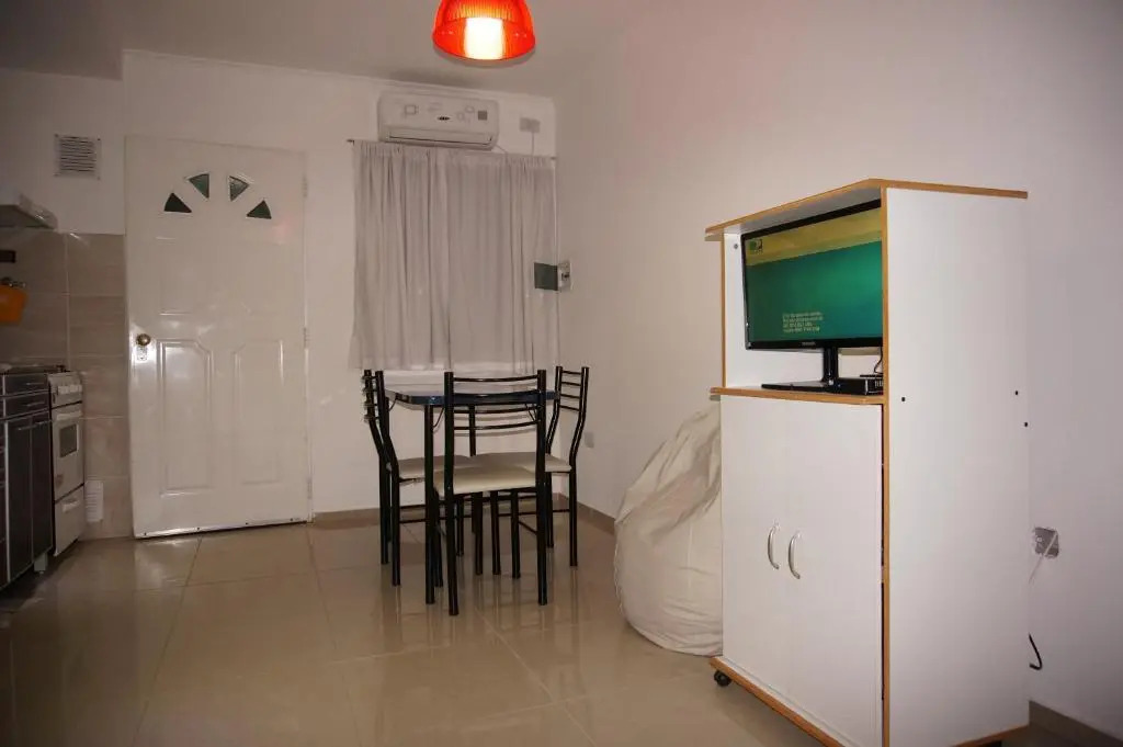Monoambiente-Wifi 100mb-TvCable-Centro San Rafael Segovia