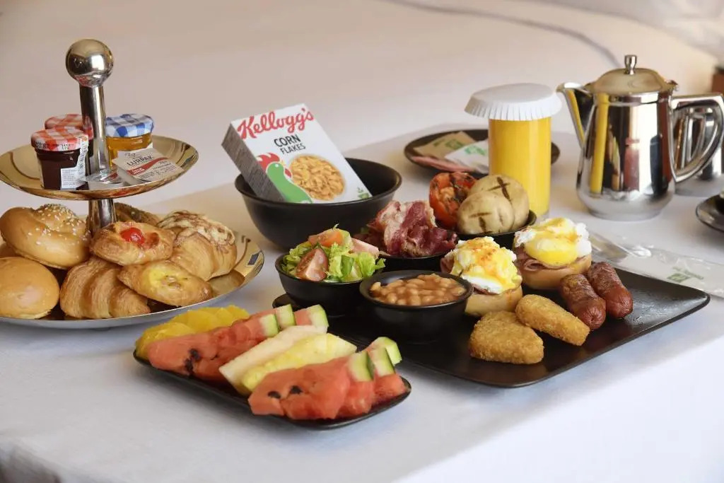 Holiday Inn - Suites Kuwait Salmiya by IHG