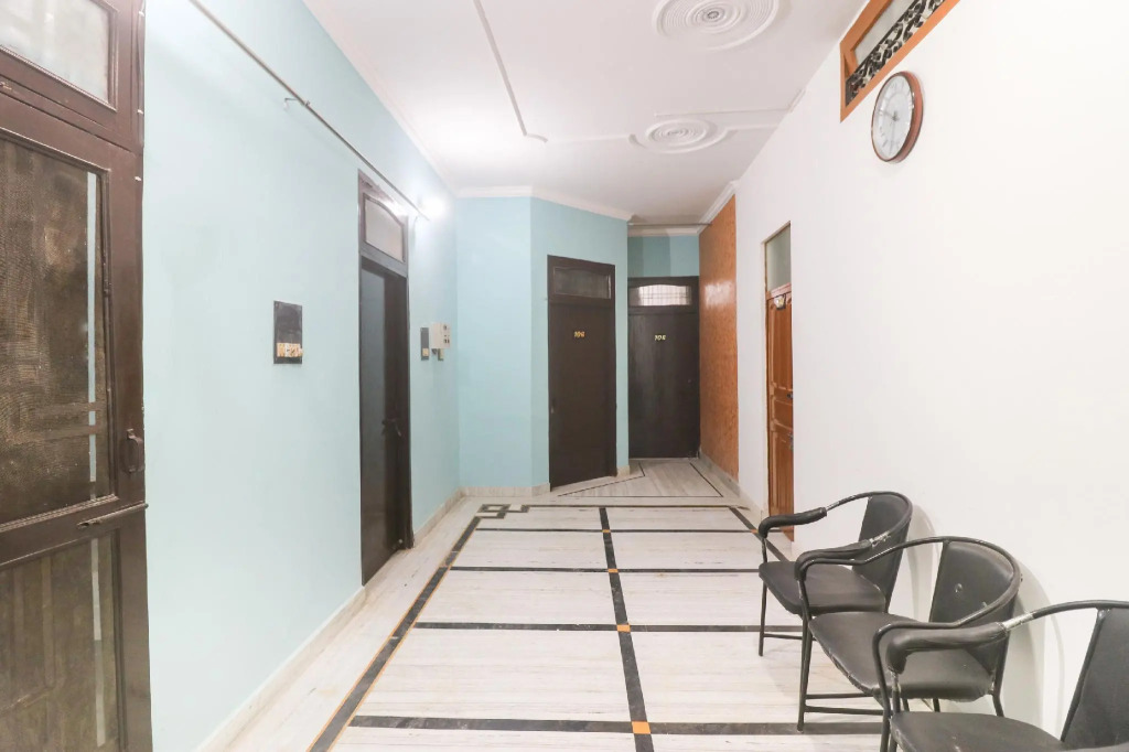 Xpress Stays by OYO Rooms