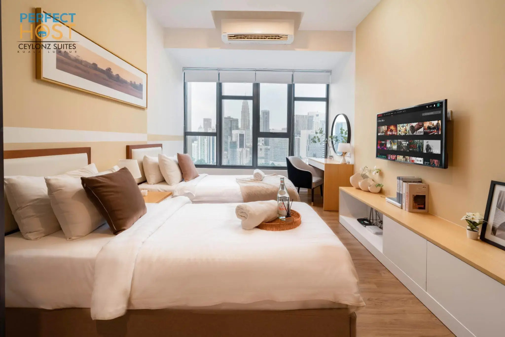 Ceylonz Suites KL Studio near Bukit Bintang - Living Signature