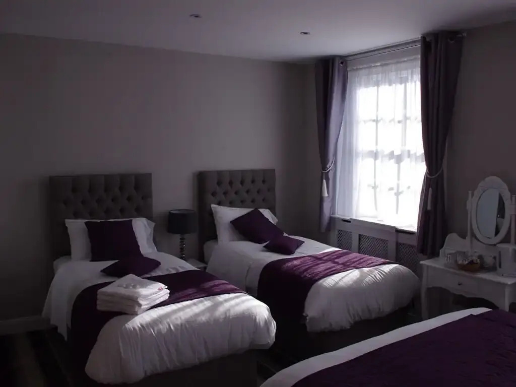 Belmont & Astoria Hotel