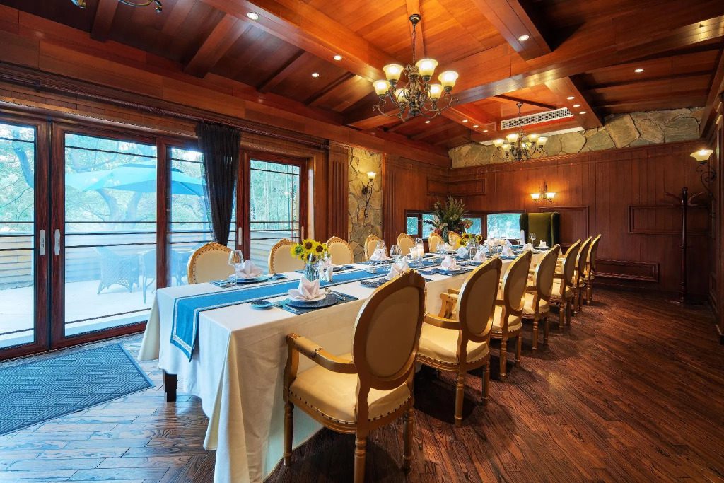 Liyang Hentique Resort & Spa Villa