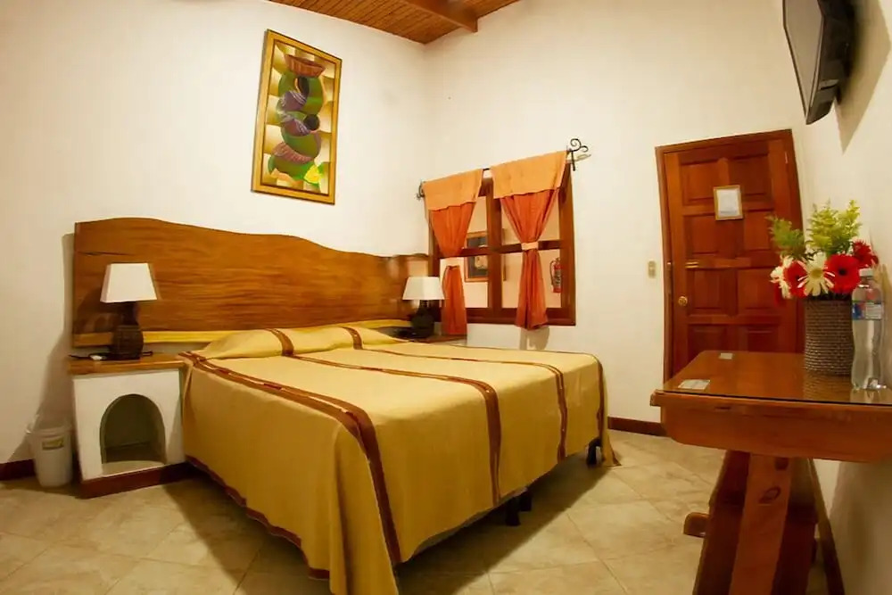 Hotel Dos Mundos Panajachel