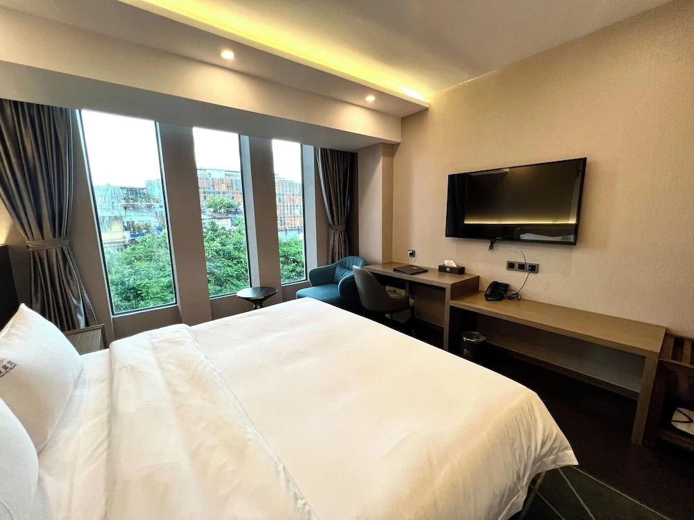 Wah Fu Hotel