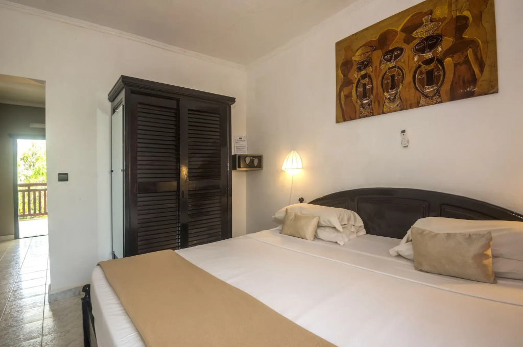 Sunset Beach Hotel