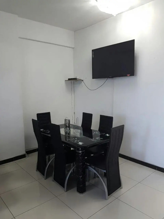 Beachurst Apartment