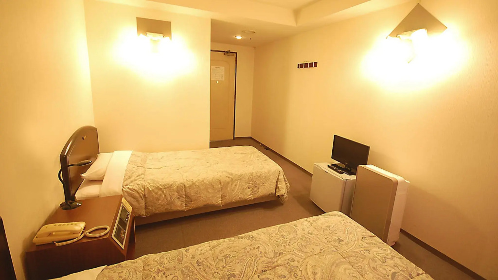 PURPLE HOTEL Futsukaichi