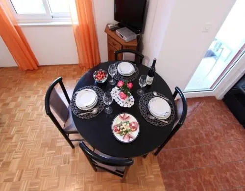 Apartments Miljenko