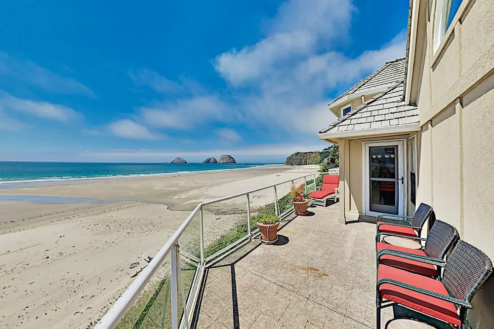 Spectacular Oceanfront Chateau Steps To Beach 3 Bedroom Home