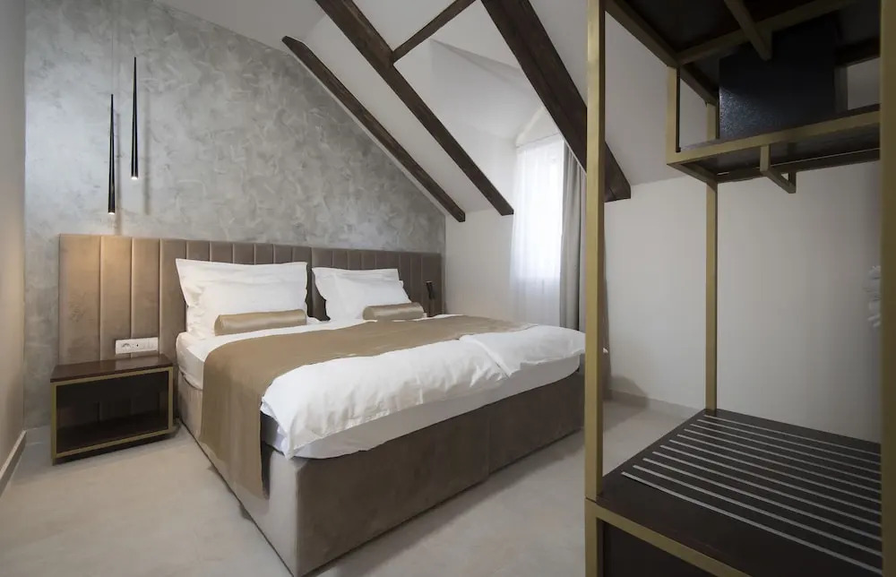 Sperone Hotel