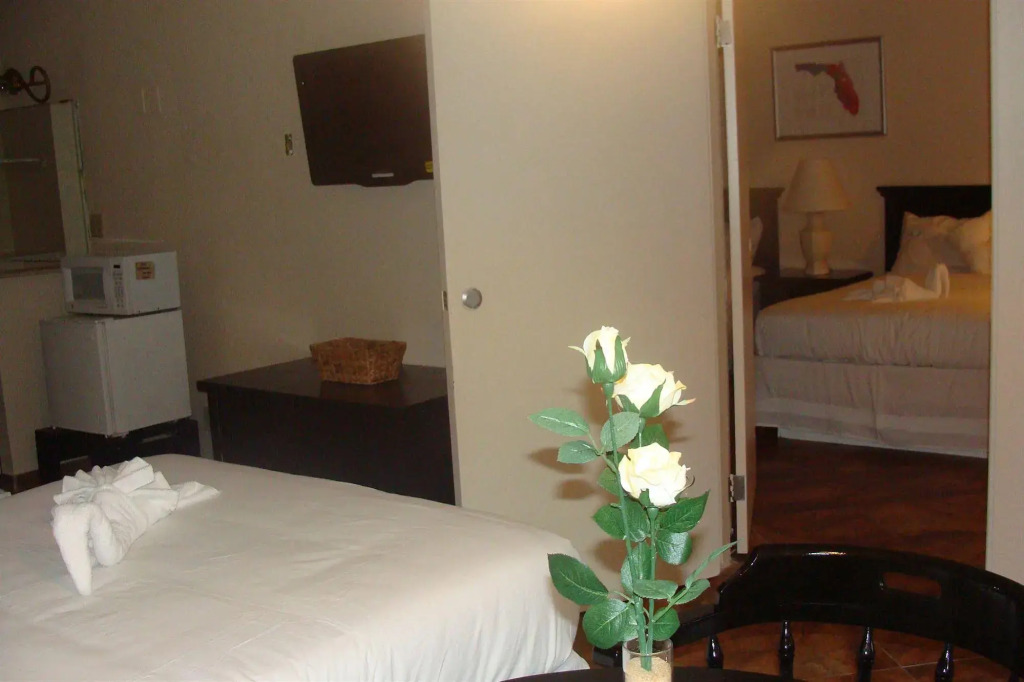 Sevilla Inn Kissimmee- Near Disney