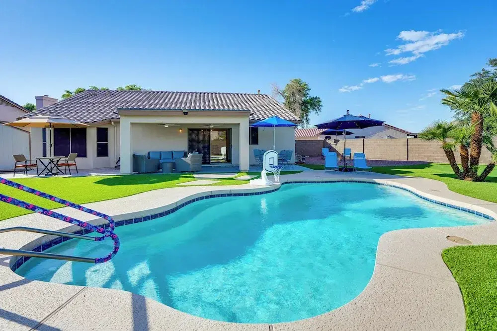 Putting Green & Pool! Peoria Home Near Sports