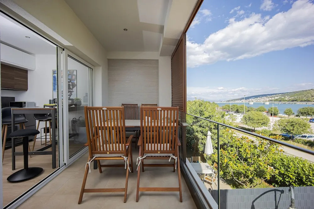 Urban loft next to the beach