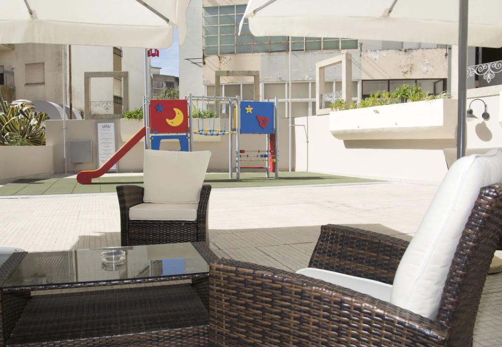Hotel Rainha D. Amélia, Arts & Leisure