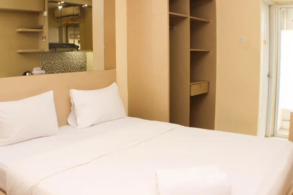 Comfy And Best Location Studio Room At Bassura City Apartment