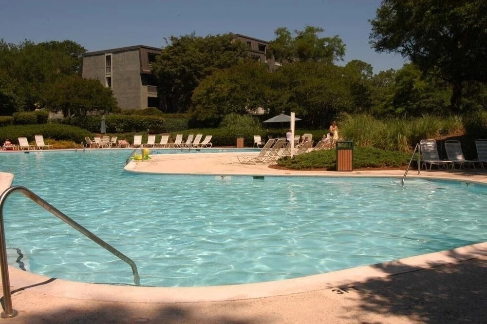 Harbour Town at Sea Pines Spacious 3 Bedroom 3 Condo by RedAwning