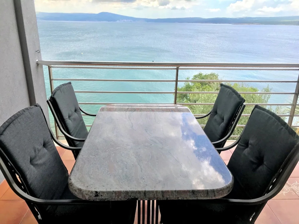 HETA ALAGIC II - Deluxe Beachfront Suites