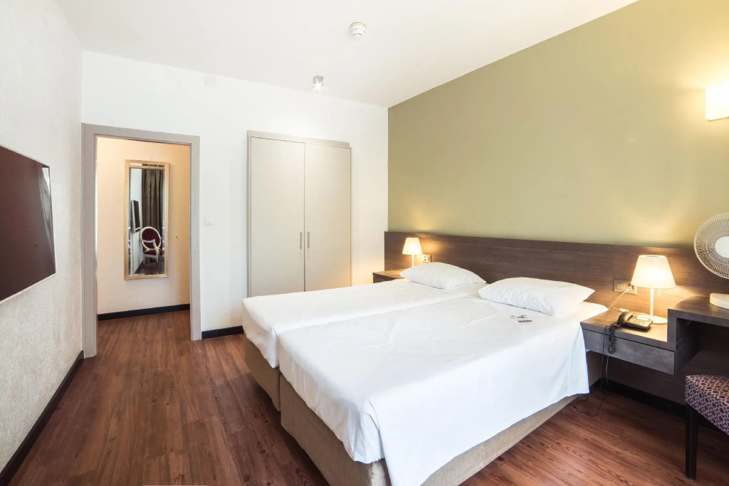 Hotel Montana