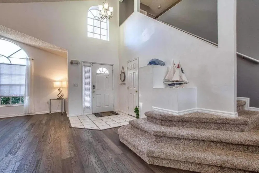 Beautiful Waterfront Home Close To Disney!large Spacious Layout, Pool & Wifi 4 Bedroom Home