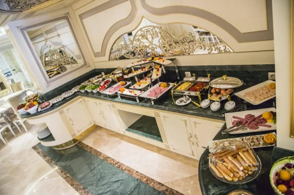 Cassiel Hotel
