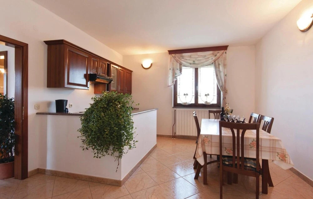Nice Apartment in Barban With 2 Bedrooms