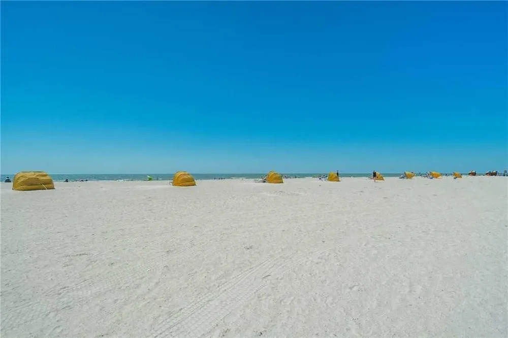 309 - Palms of Treasure Island