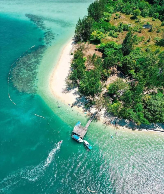 Ara Dinawan Island Resort