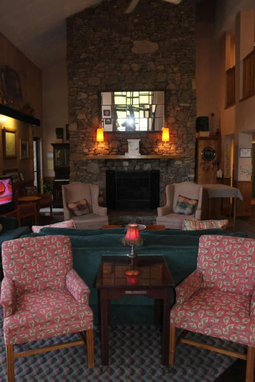 Americourt Hotel - Mountain City