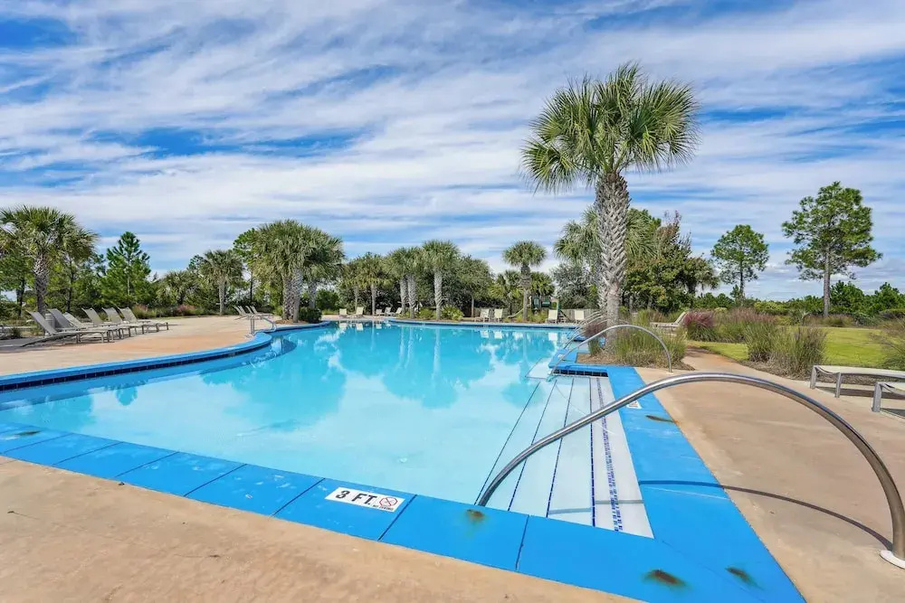 Port St Joe Escape w/ Golf Cart & Pool Access