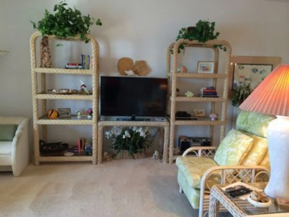 La Peninsula Blvd Condo