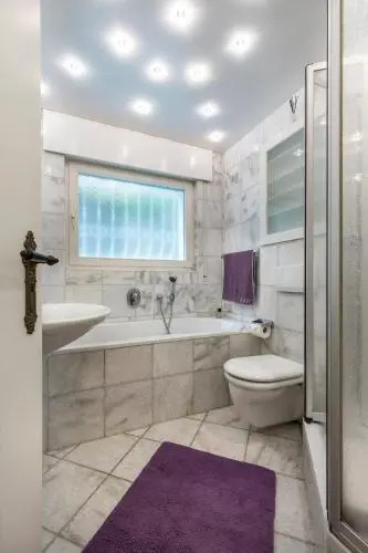 Allee Apartment