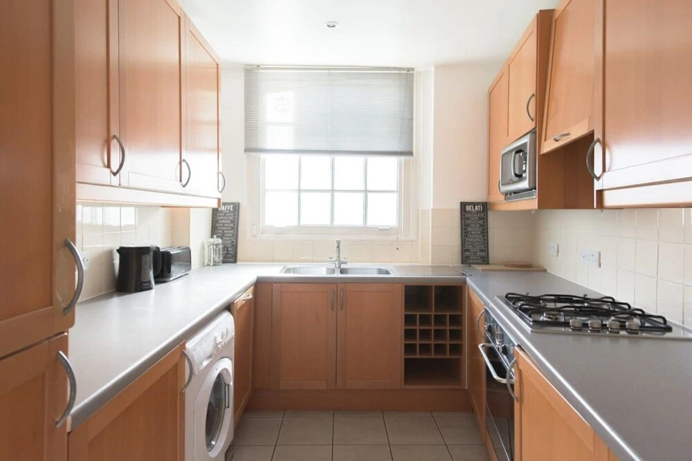 The Harrods Mews Modern 4Bdr Mews Home With Terrace
