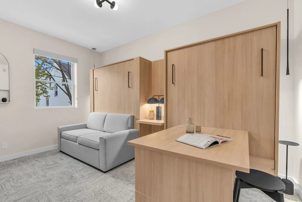 The St Laurent Social Club & Guest Rooms