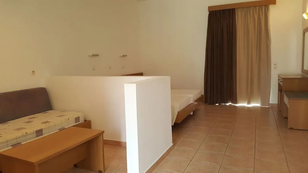 Pefkos Blue Hotel