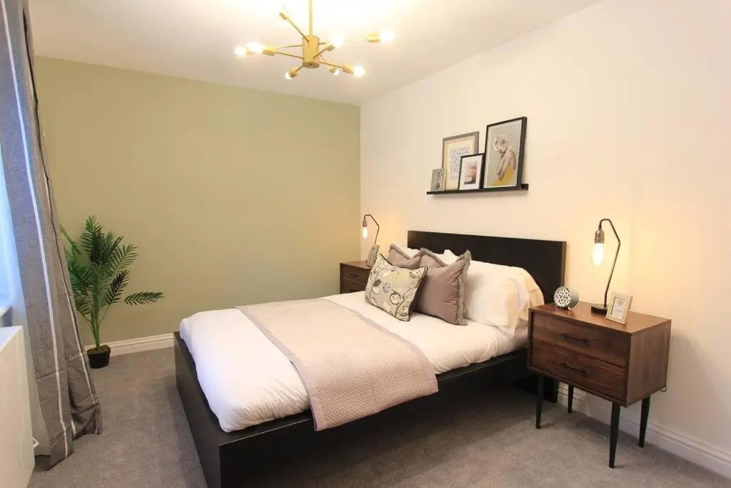 Cabot Mews Apartment 1