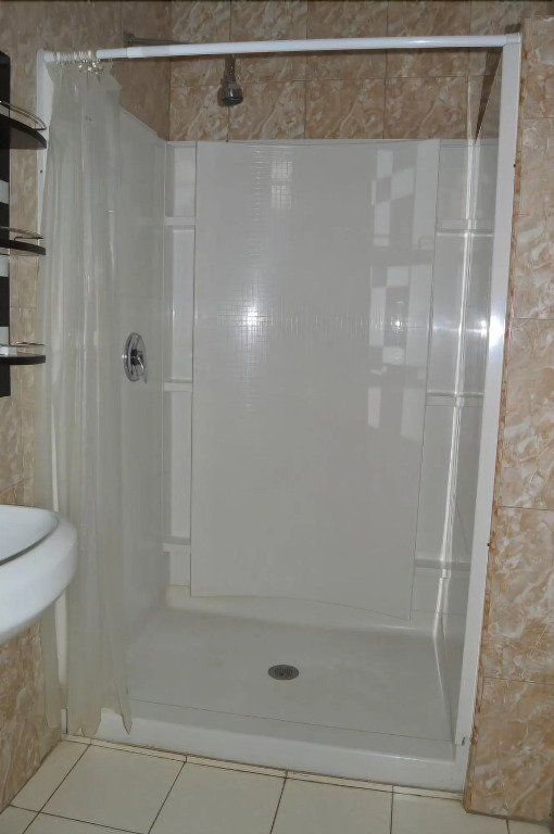 ShaMooL Hotel