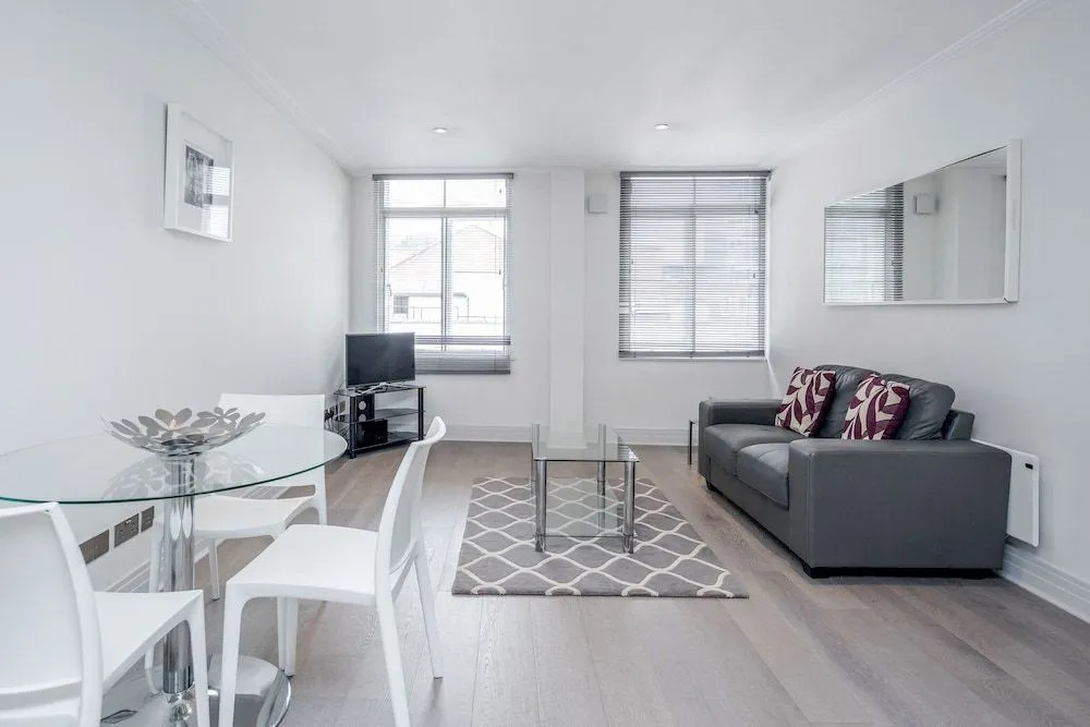 Roomspace Serviced Apartments - River House