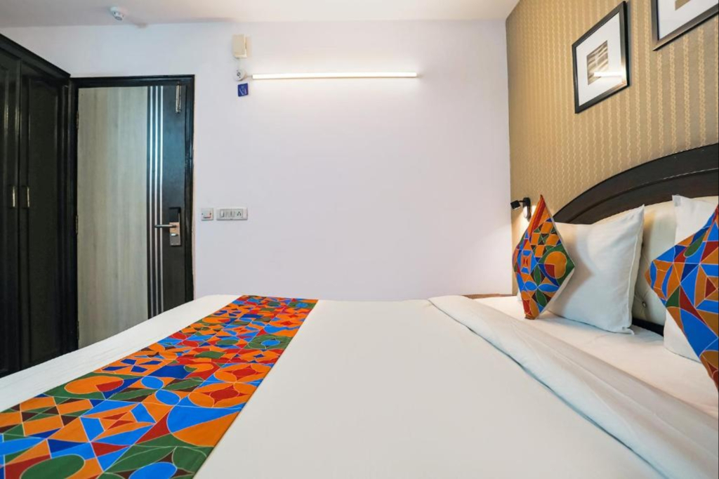 FabHotel Veetara