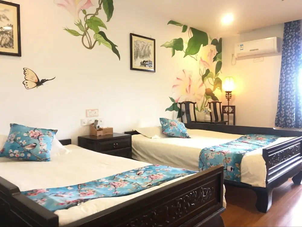 Tunxi Lodge