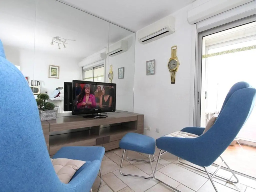 Appartement Balaruc-les-Bains, 1 pièce, 2 personnes - FR-1-553-10