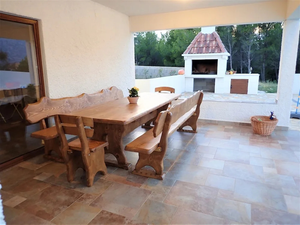 Villa More